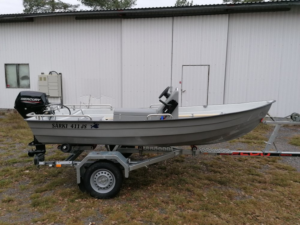 Särki 411 JS - Satulapulpettivene